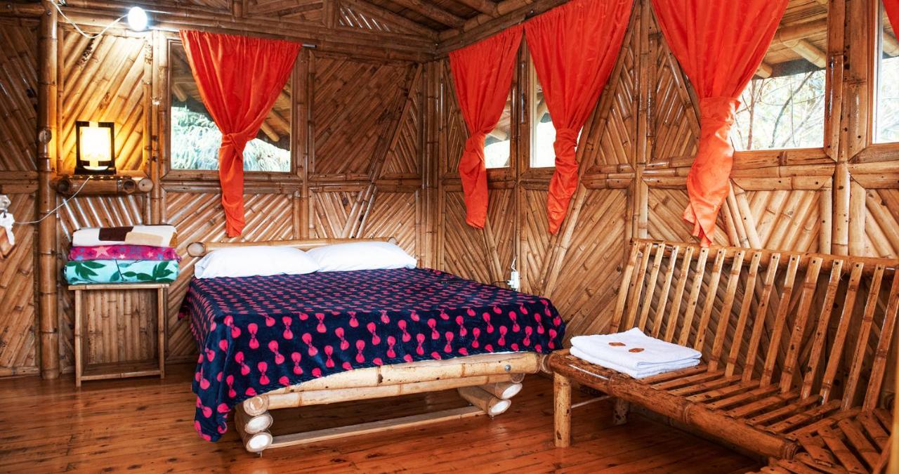 Hotel Guatape Adrianas Bambu Buitenkant foto