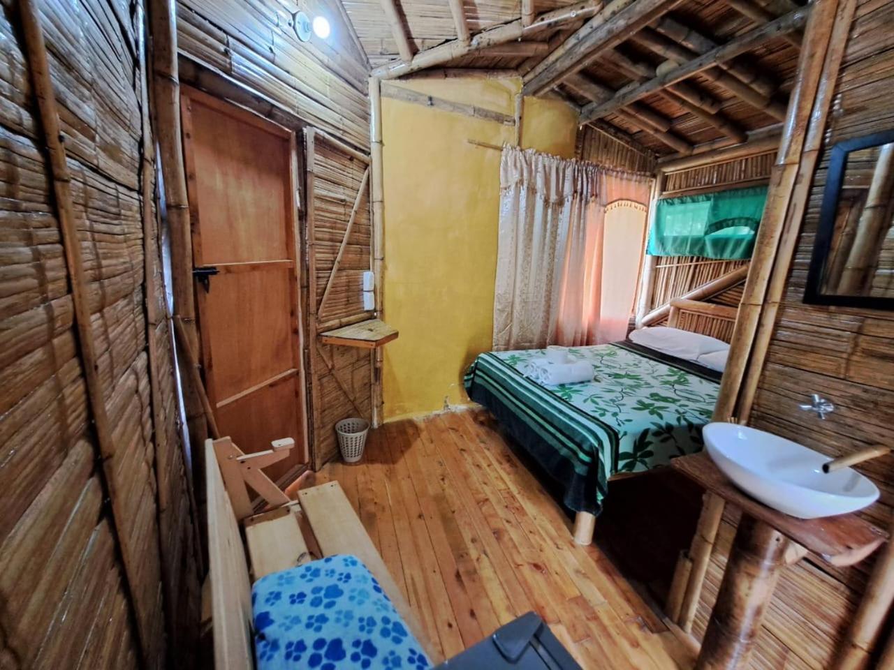 Hotel Guatape Adrianas Bambu Buitenkant foto