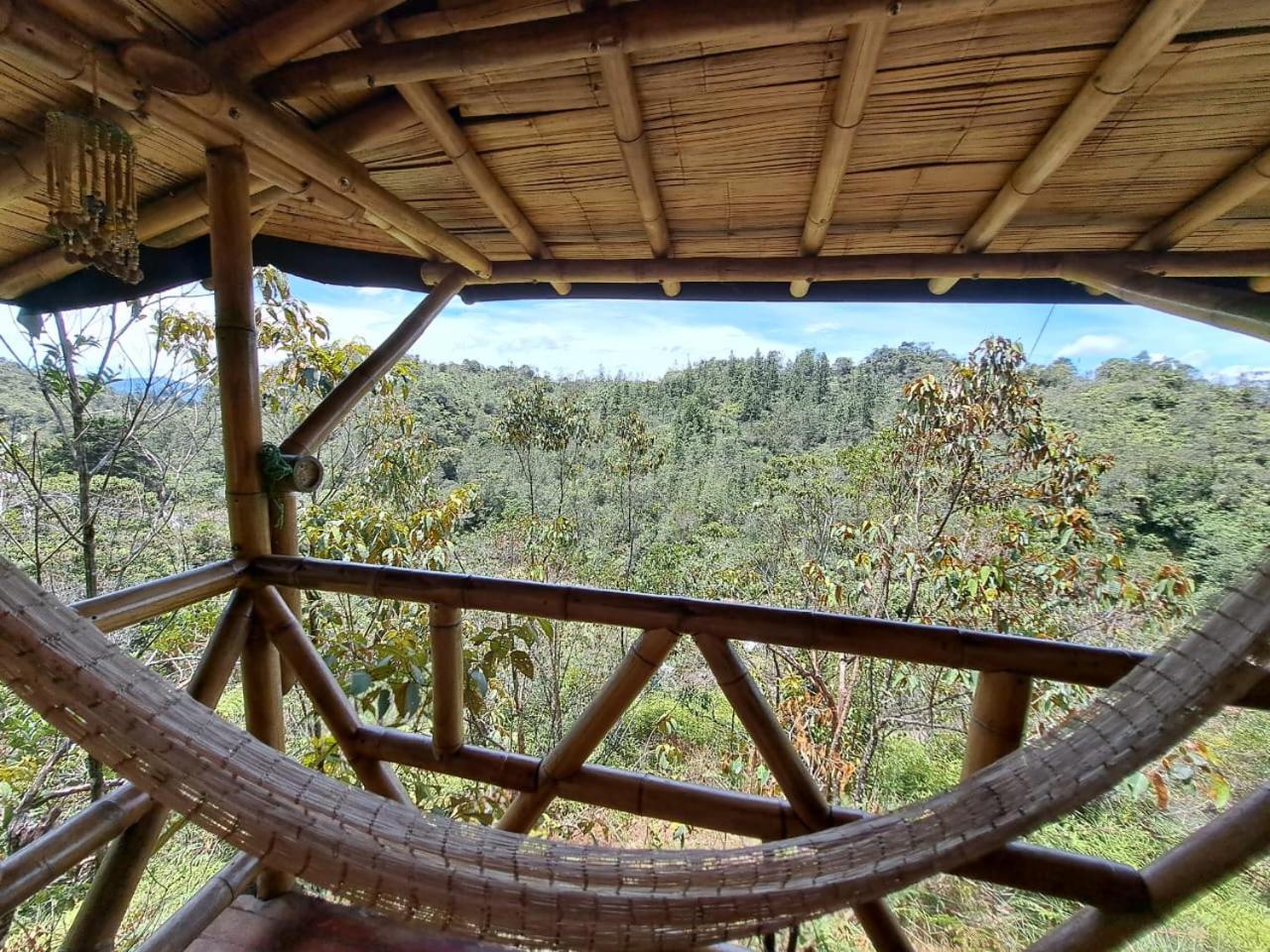 Hotel Guatape Adrianas Bambu Buitenkant foto
