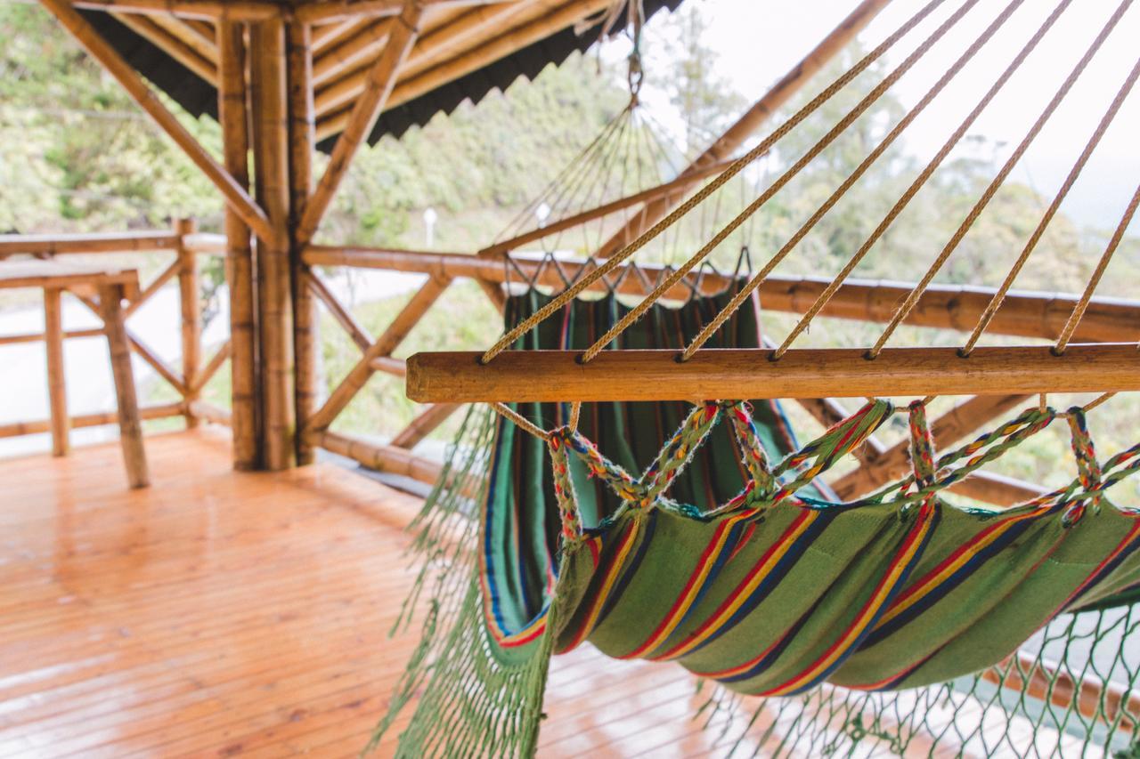 Hotel Guatape Adrianas Bambu Buitenkant foto